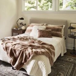 Londonberry Turned Metal Accent Table Black - Threshold -Home Living GUEST 44ede14b fd70 499f 8598 6900caa64fb1